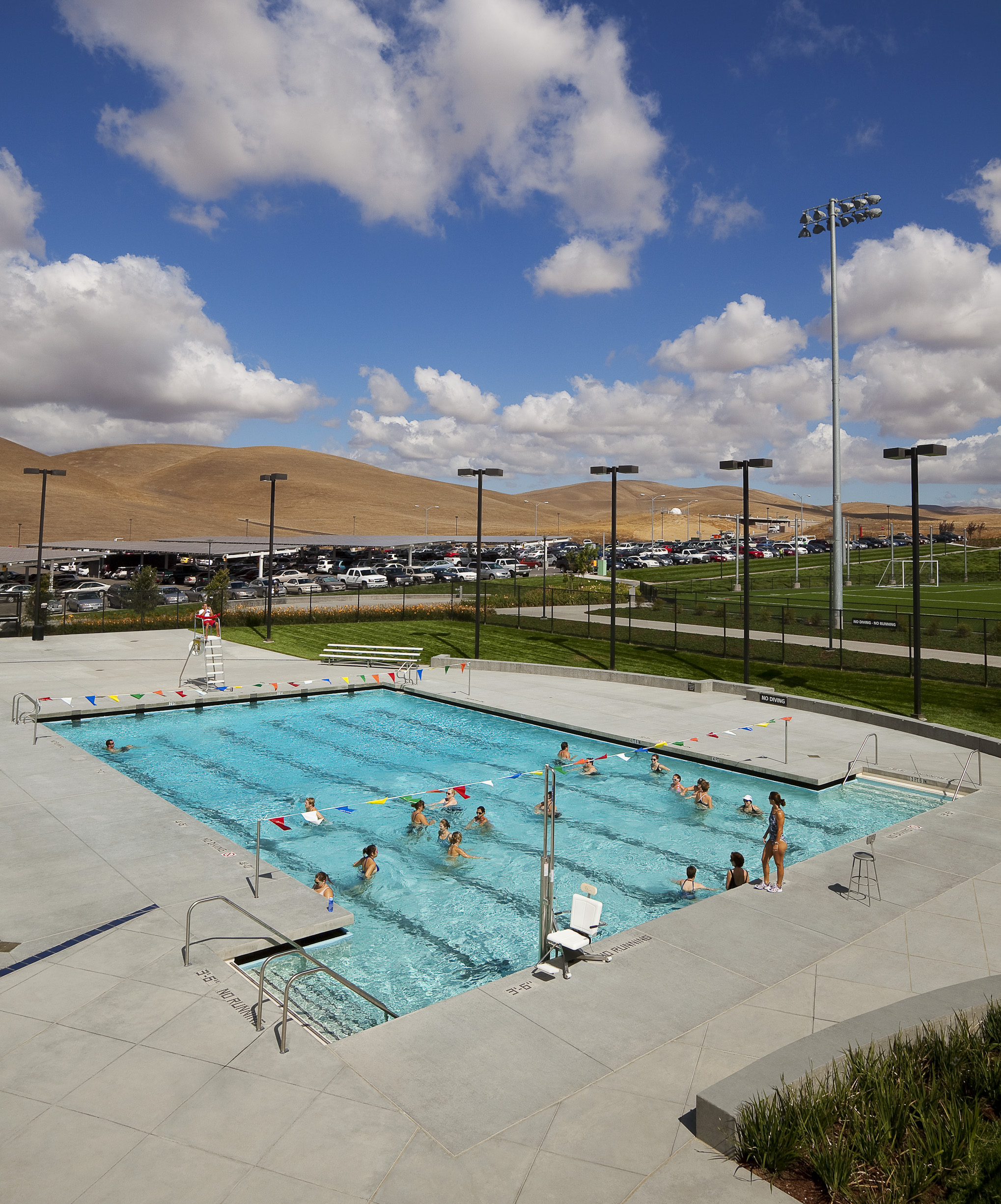 LAS POSITAS COLLEGE POOL
